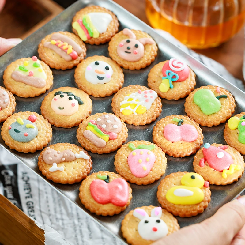 寻脆记卡通糖霜裱花饼干六一儿童节造型小圆饼干幼儿园分享小零食