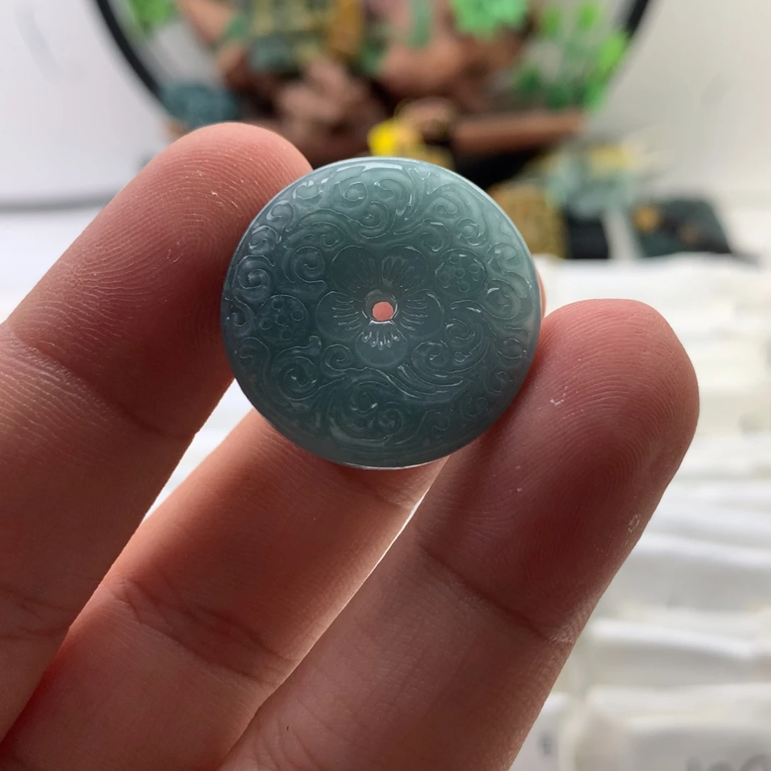 颈饰未镶嵌翡翠扣子