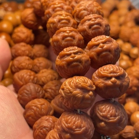 手串猴头核桃?****舞台