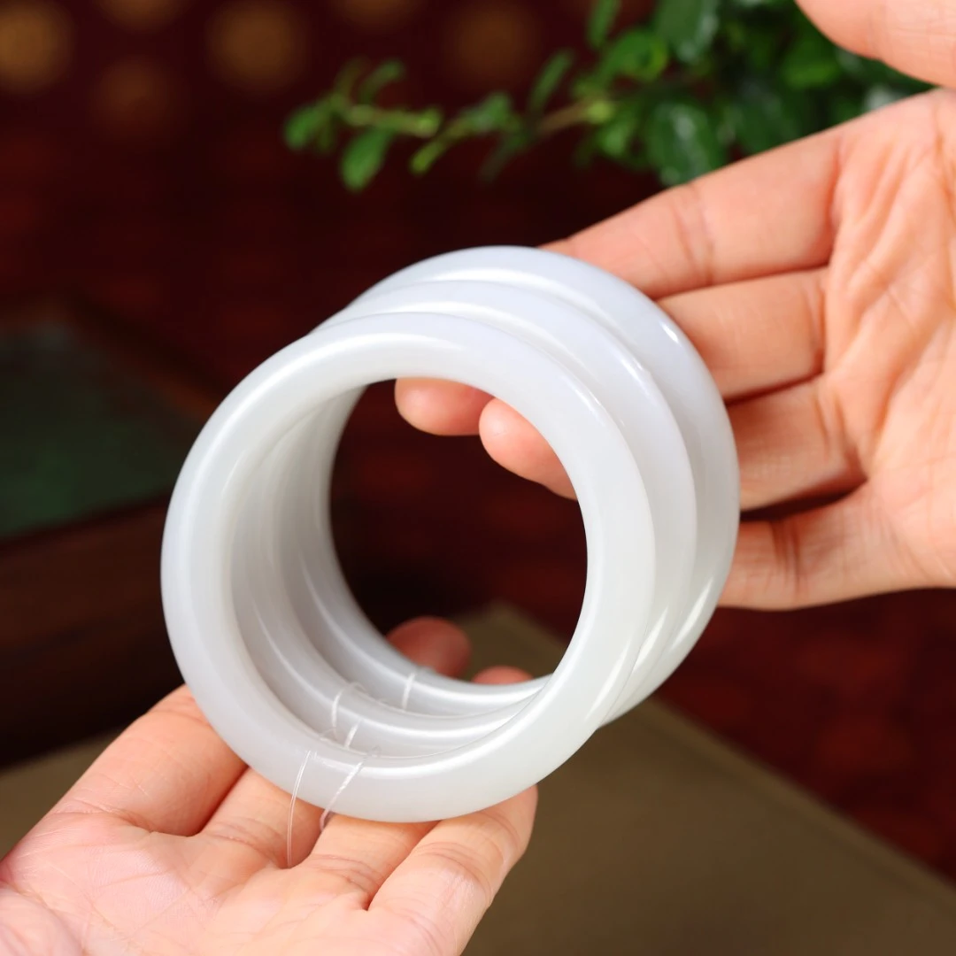 白玉世家东方月影/和田玉手镯（多样性发其一）