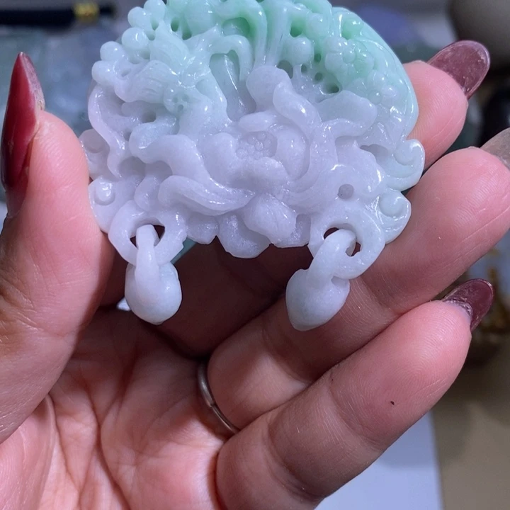 【闪购商品】翡翠挂件未镶嵌花