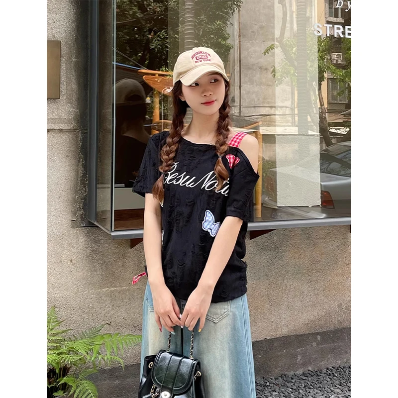 300斤大码女装不规则斜肩辣妹风短袖T恤胖mm蝴蝶刺绣时尚显瘦上衣