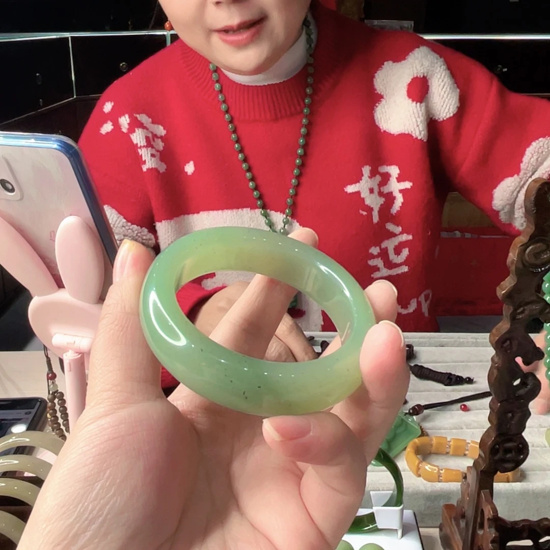 L****密玉（石英质玉）未镶嵌颈饰52