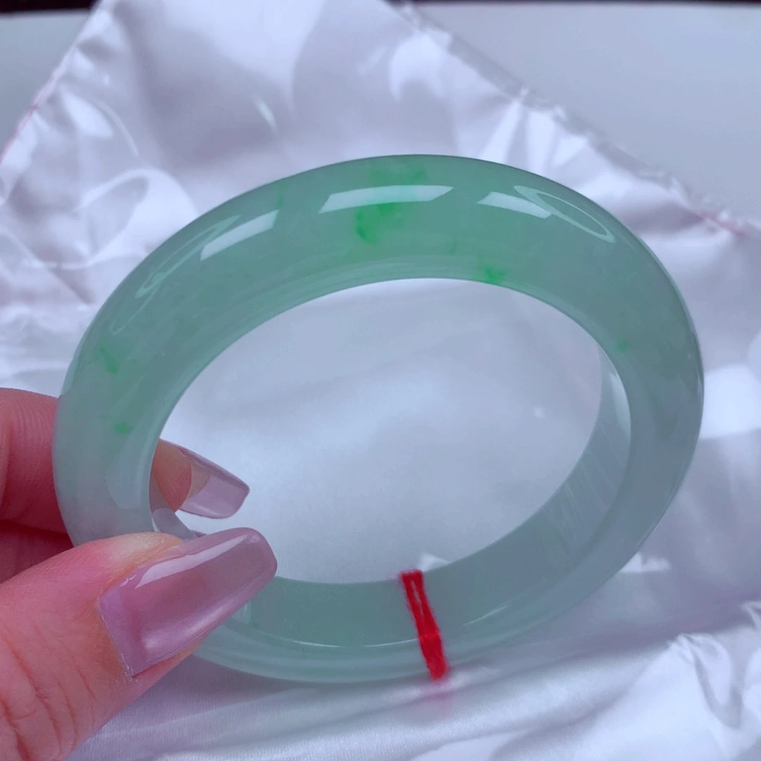 翡翠未镶嵌手镯手镯