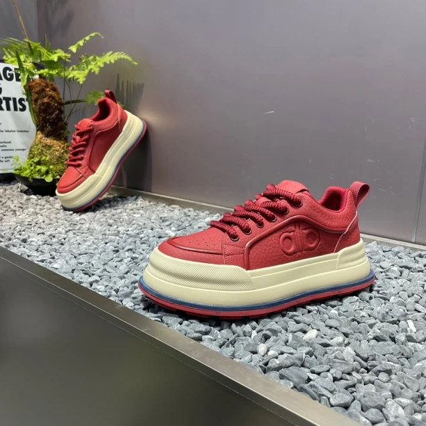 休闲风素面增高低帮时尚休闲鞋潮流百搭款休闲秋季韩版透气男鞋