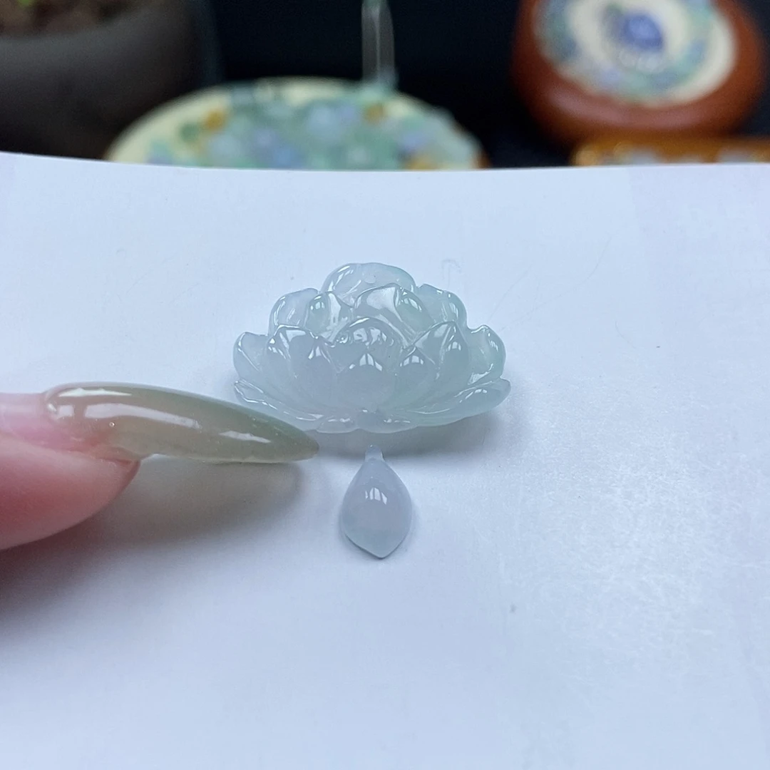 未镶嵌挂件翡翠吊坠