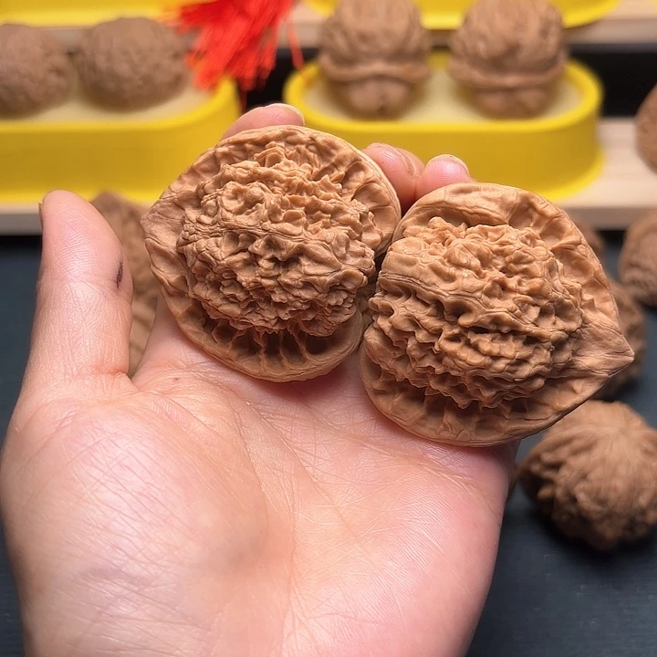 文玩核桃把件46官帽