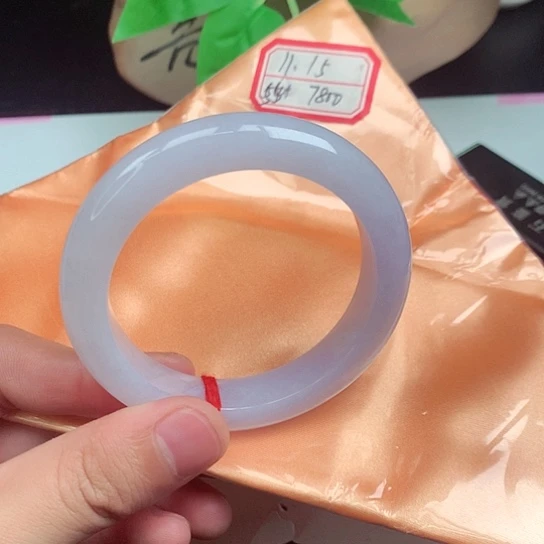 翡翠手镯未镶嵌正圈070