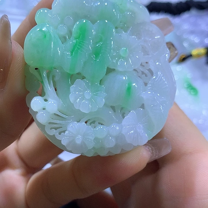 翡翠未镶嵌颈饰天然翡翠A货吊坠