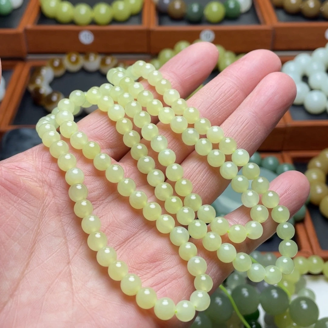 鈡***爱和田玉未镶嵌手串