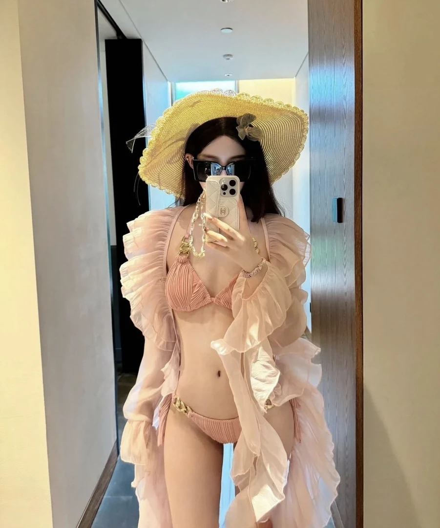 泳衣女网红同款法式比基尼性感纯欲大小胸聚拢长款罩衫泡温泉度假