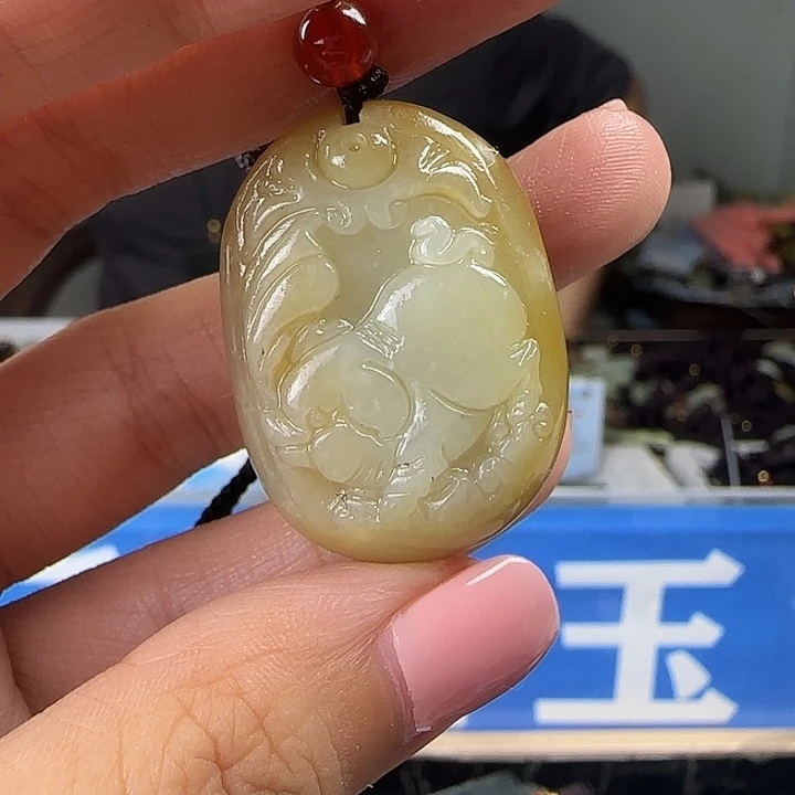 颈饰未镶嵌和田玉