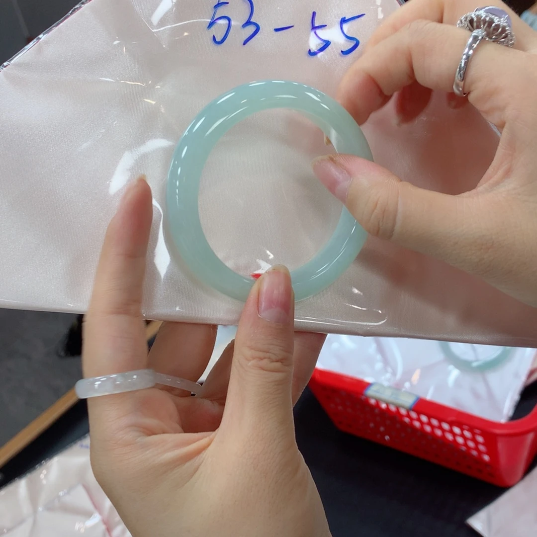 翡翠未镶嵌手镯买断