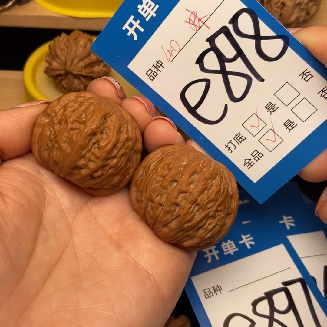桃核吊坠核桃铁锤妹妹