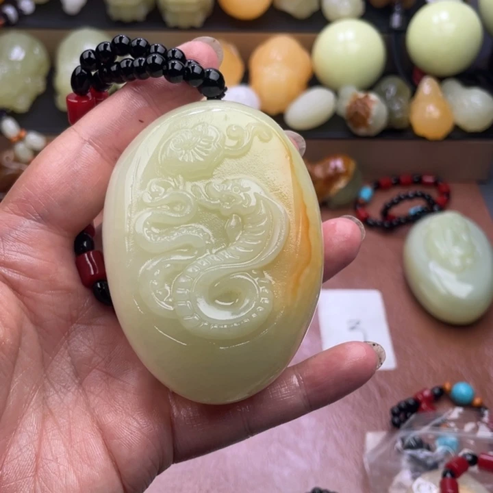 大***叔石材天然古青石手把件