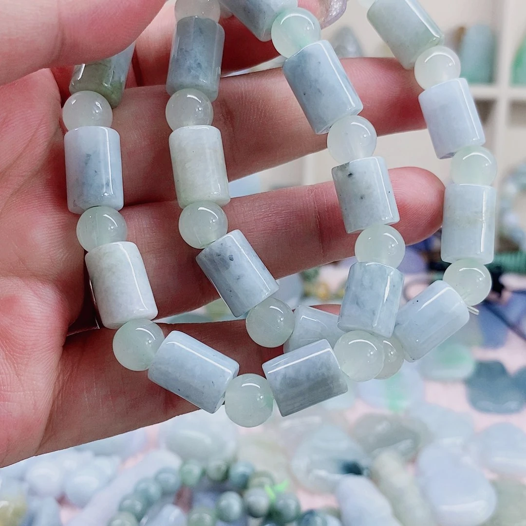 颈饰未镶嵌翡翠天然