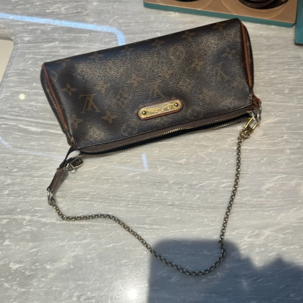 95新 LV LVeva 13802642