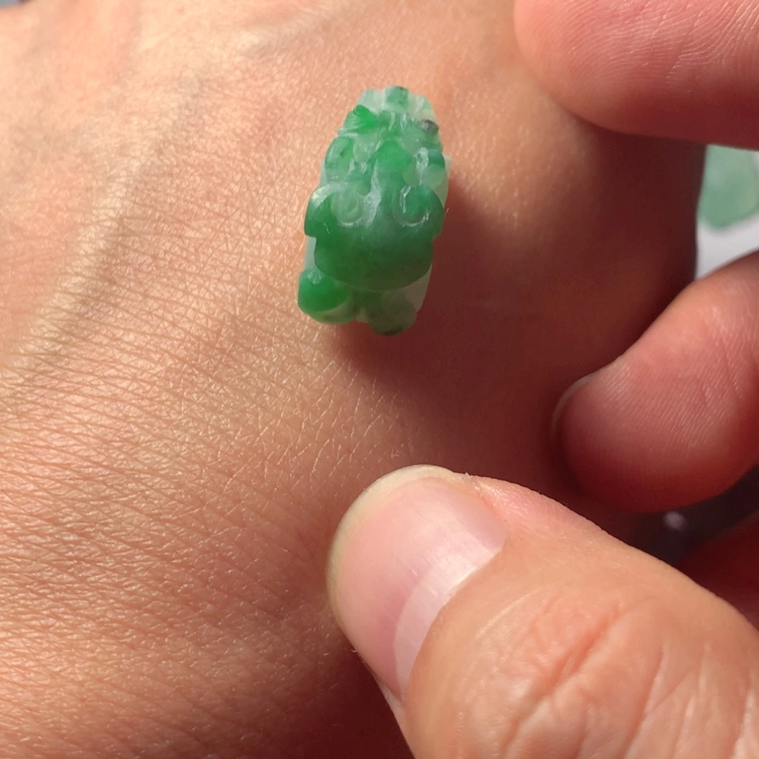 定制翡翠未镶嵌包工