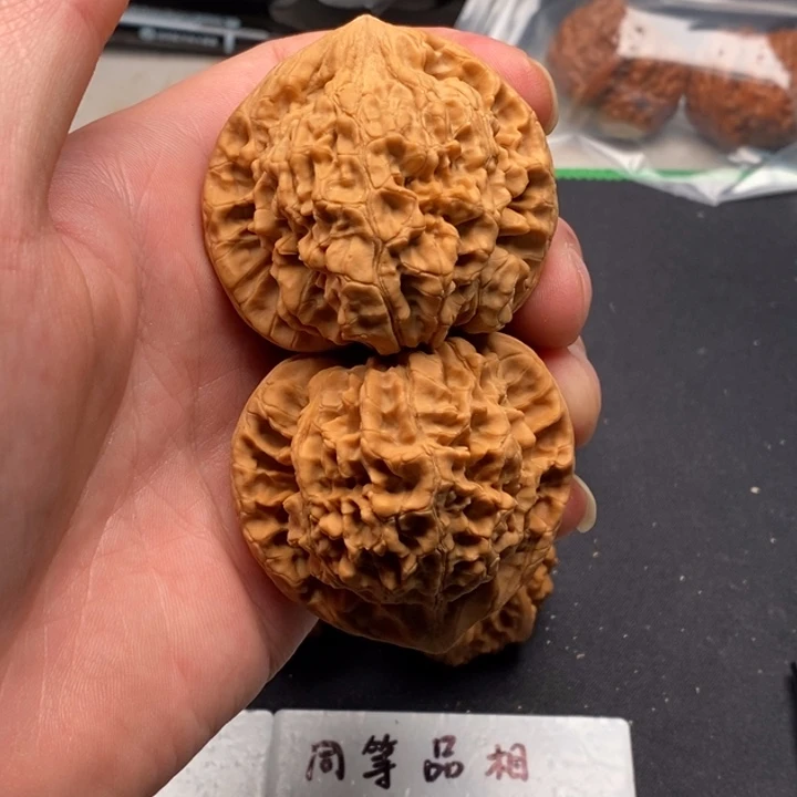 顺***遂文玩核桃吊坠官帽