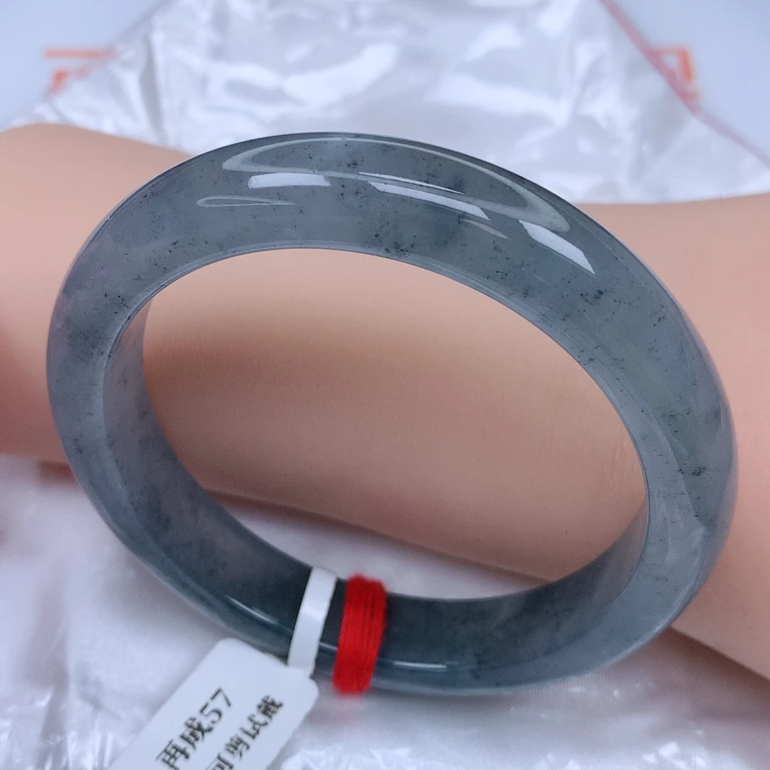 【闪购商品】未镶嵌手镯翡翠，57