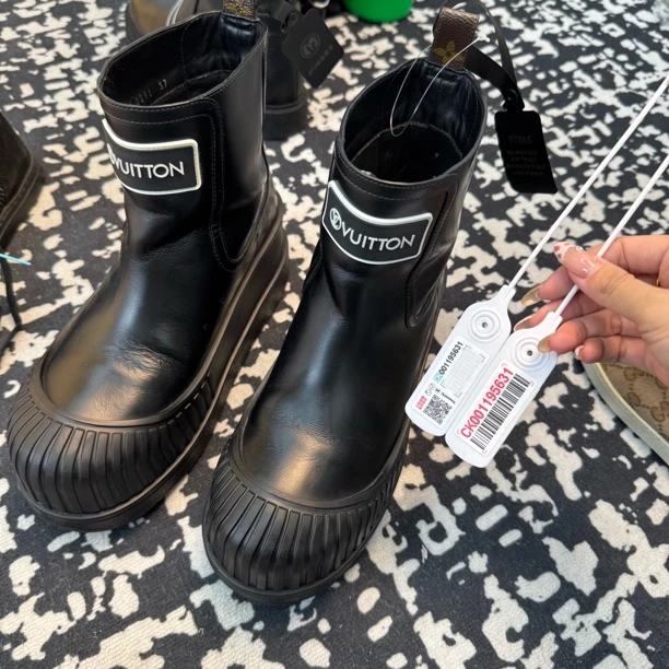 路易威登/Louis Vuitton/37码/蓝色满印休闲运动鞋/非全新