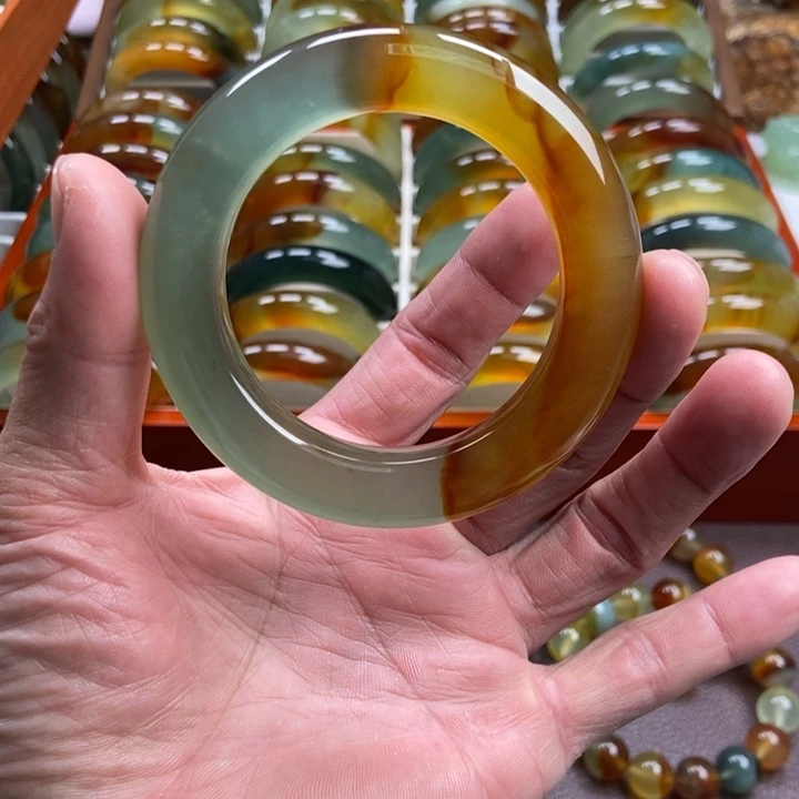 风***灵蛇纹石玉未镶嵌手镯