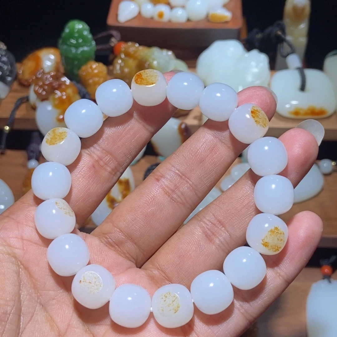 建***猷和田玉未镶嵌颈饰