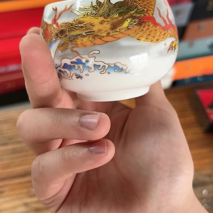 孤品茶具套装等。