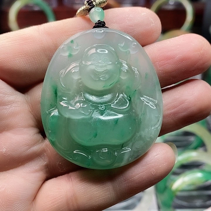 石英质玉颈饰未镶嵌?*心