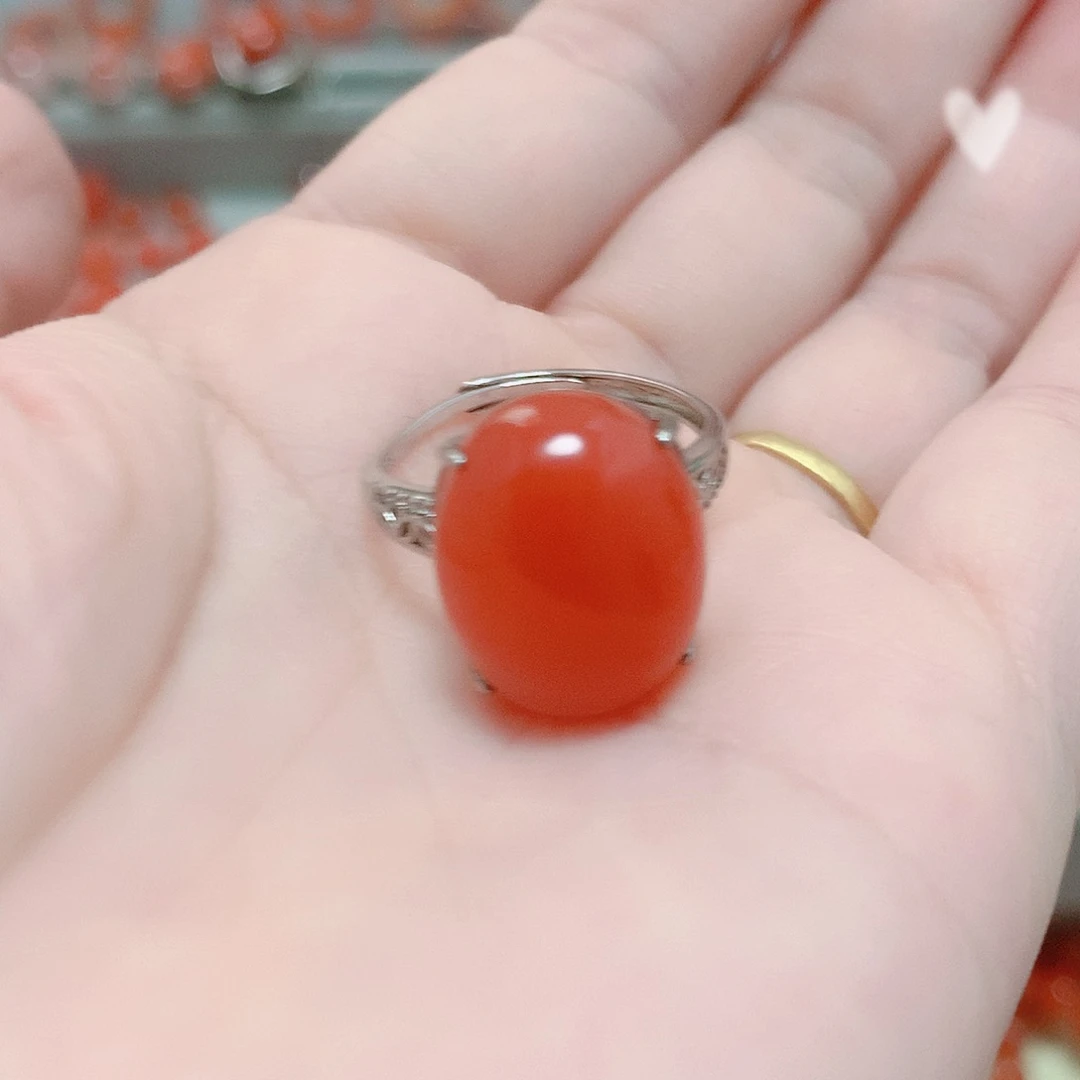 刘***姐南红玛瑙银S925镶嵌戒指