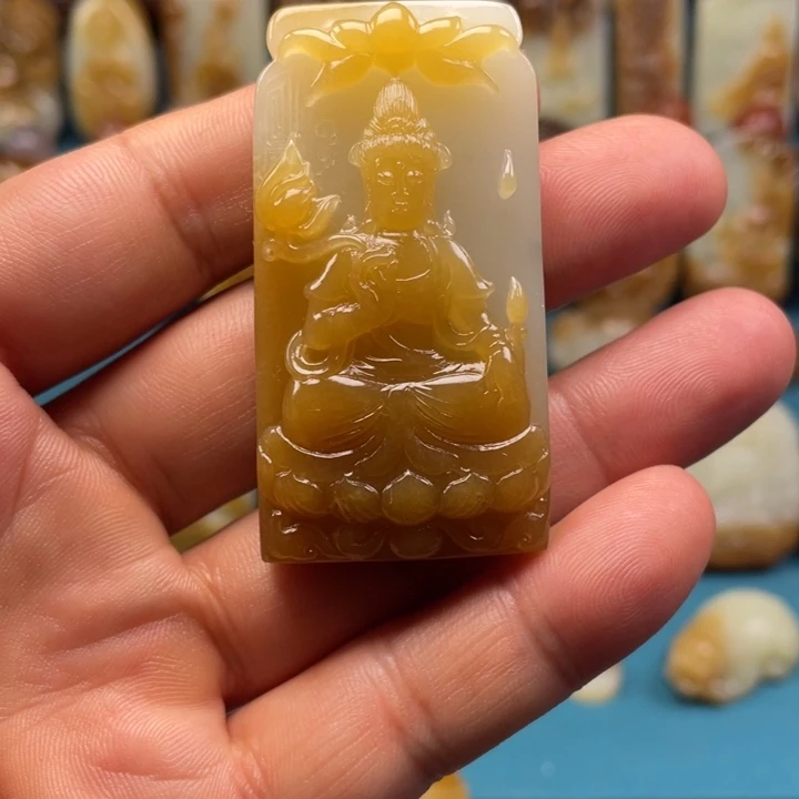 颈饰未镶嵌和田玉