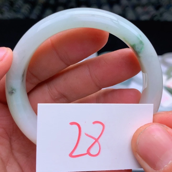 翡翠手镯未镶嵌5555998888888888