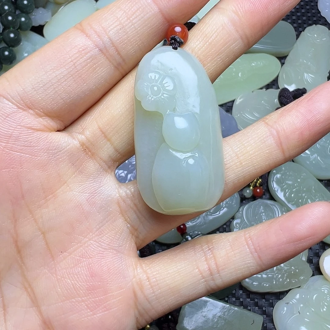 和田玉未镶嵌吊坠(不含链)卡42