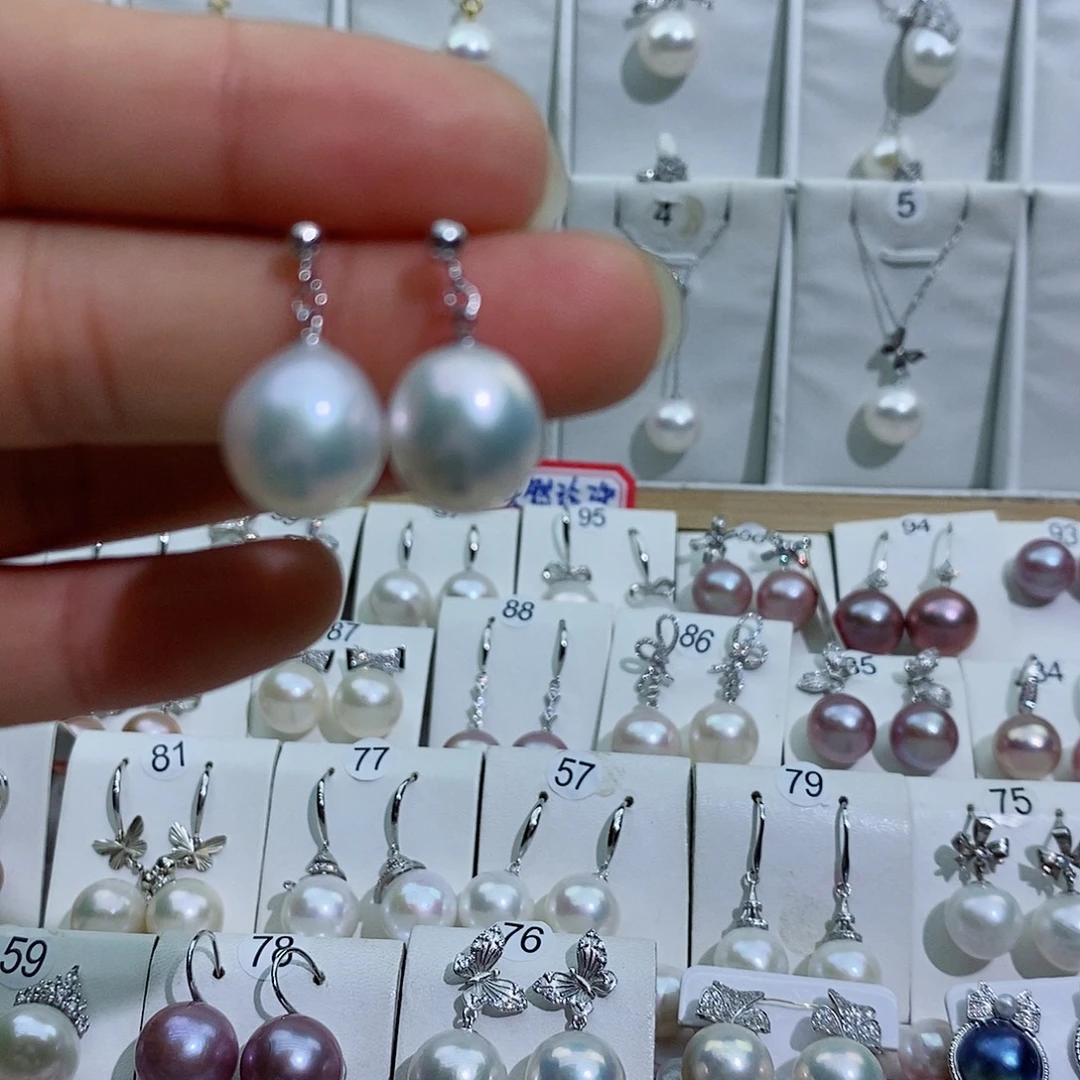 银S925镶嵌淡水珍珠吊坠