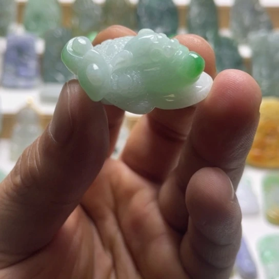 【闪购商品】翡翠颈饰未镶嵌福利