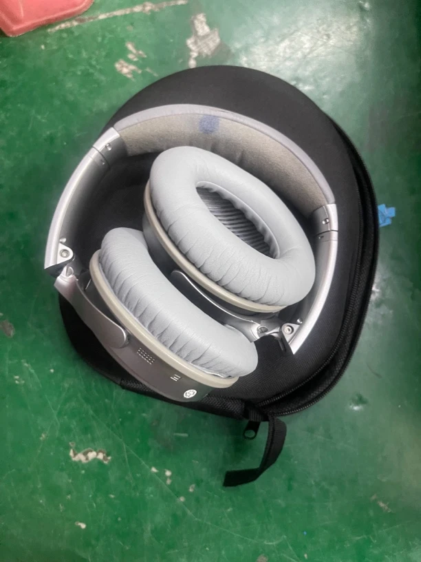 9新 BOSE 捡漏bose QC35头戴耳机编号C758
