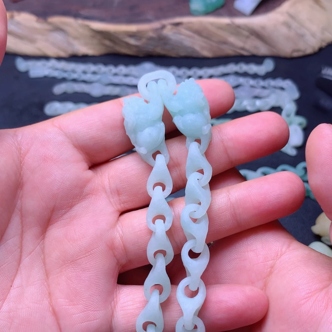 定制翡翠未镶嵌手链