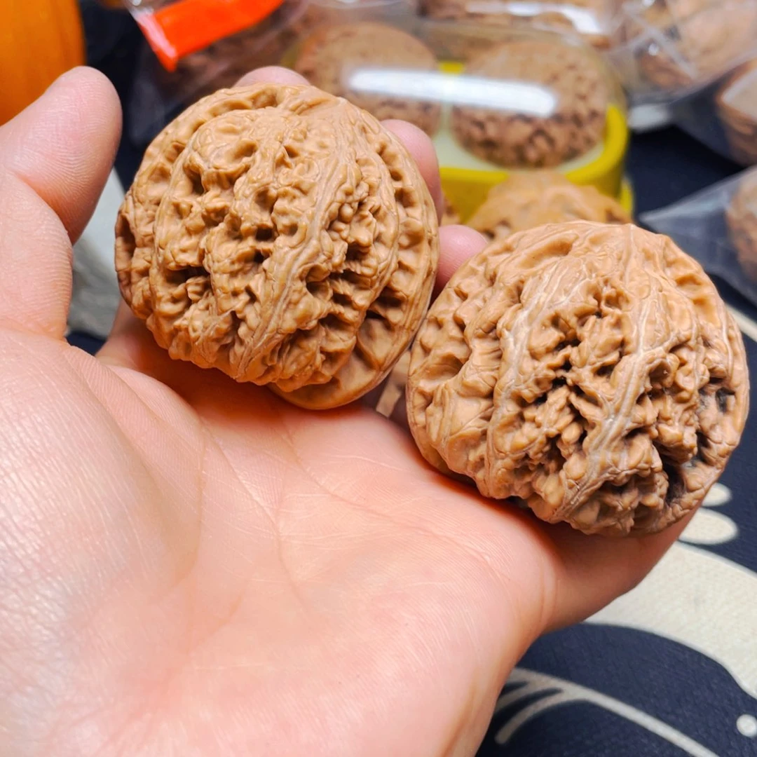 文玩核桃吊坠平谷粗筋