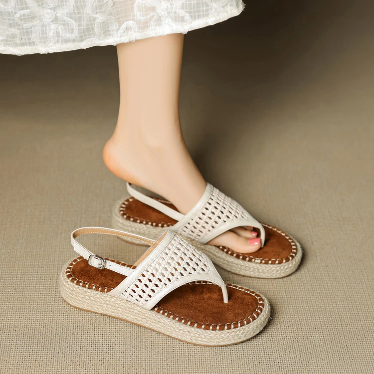 凉鞋女款2025新款爆款夏季松糕底镂空露趾平底3CM人字拖厚底百搭