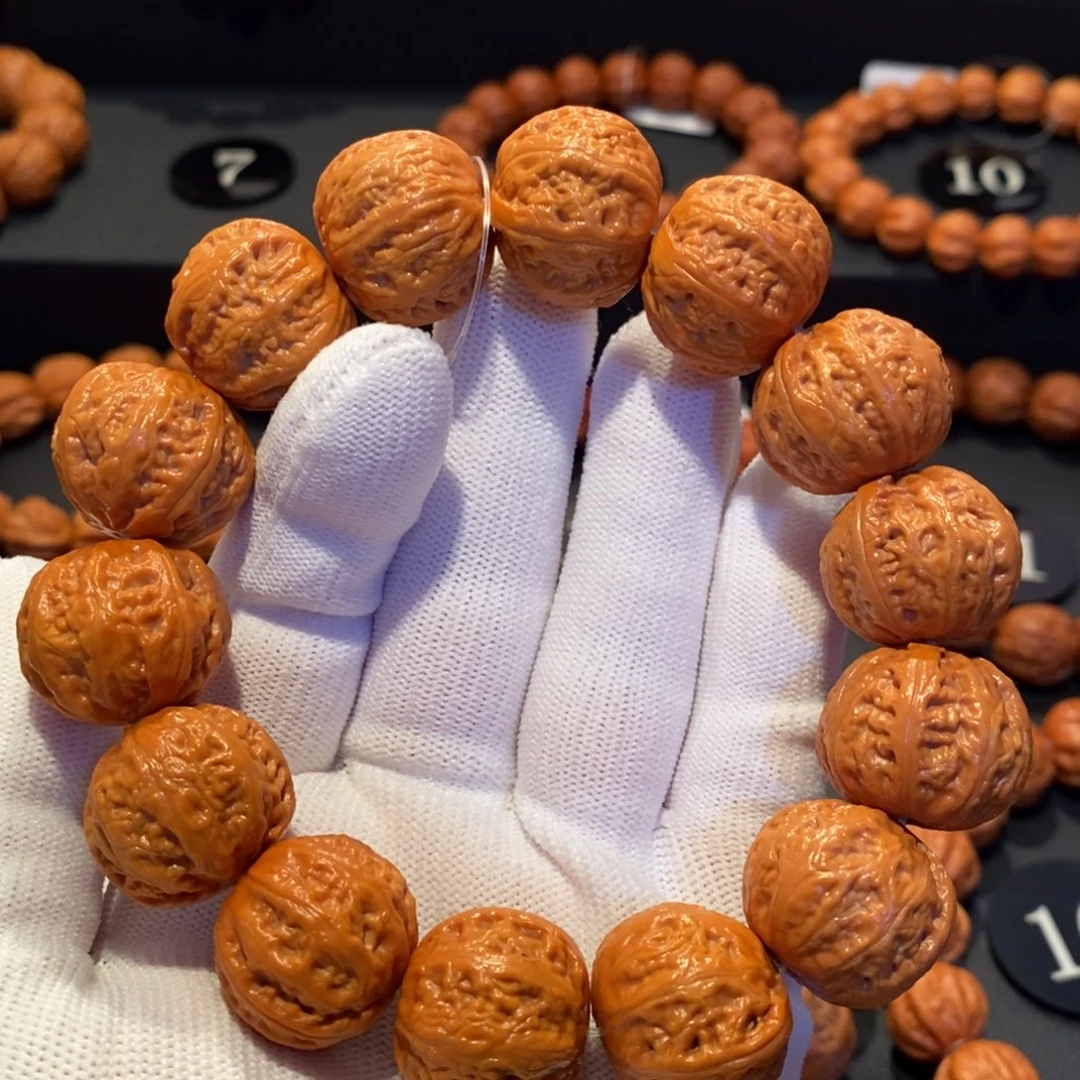 文玩核桃手串八棱