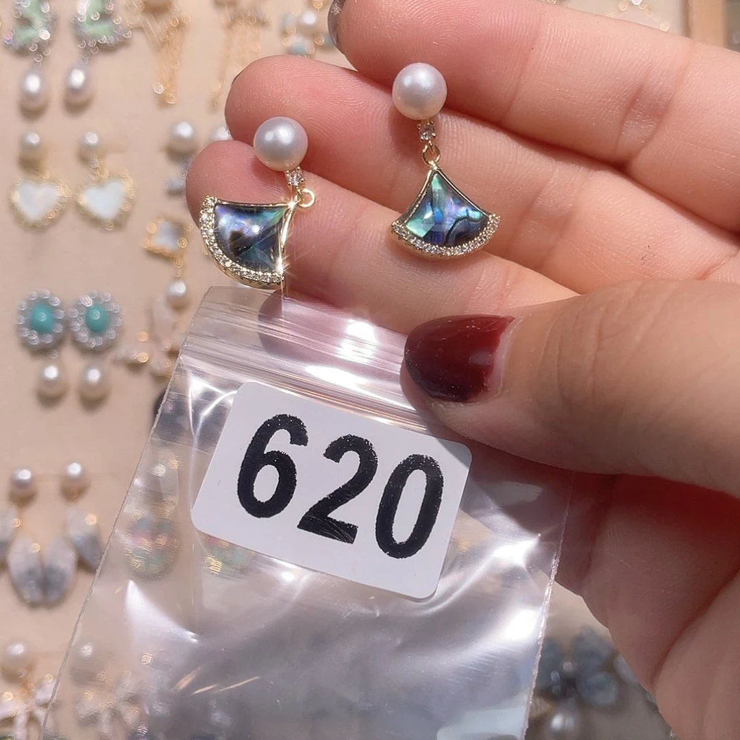 合金淡水珍珠耳饰