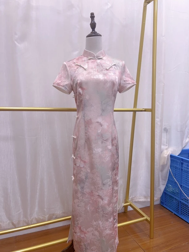 V-3021 面若桃花 锦缎提花 新中式 夏款年轻款改良旗袍120cm长款