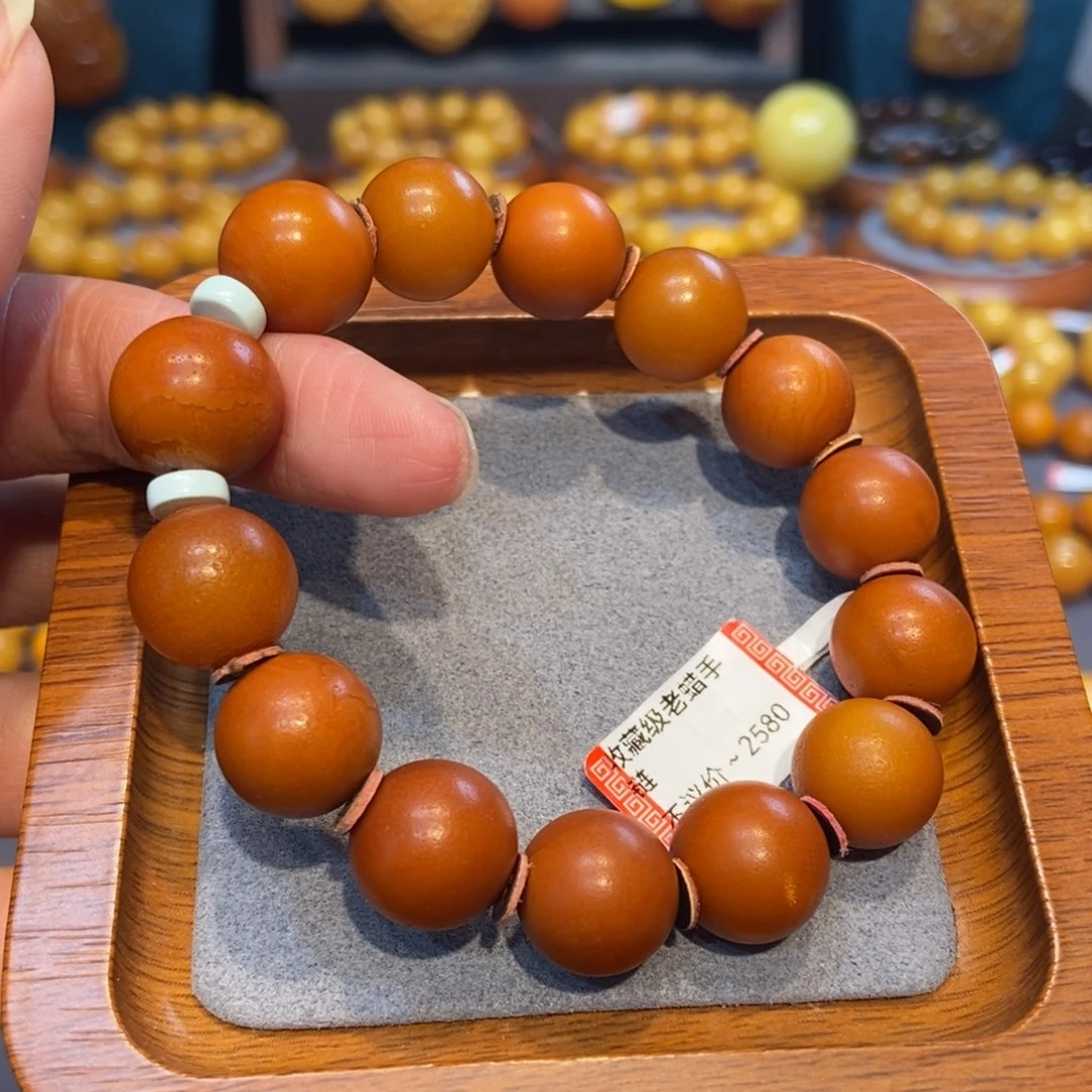 琥珀未镶嵌手链蜜蜡