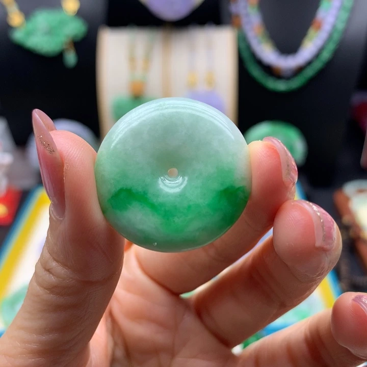 翡翠未镶嵌颈饰翡翠扣子