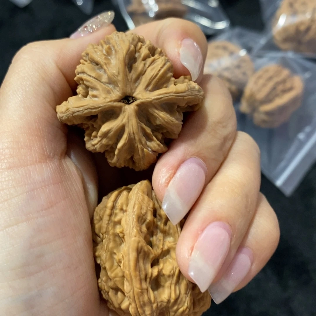 猴头核桃吊坠虎头39