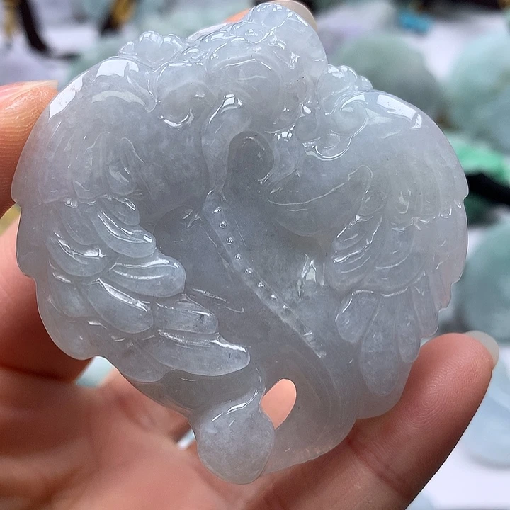 翡翠未镶嵌颈饰飞天貔貅福利卡厚11+