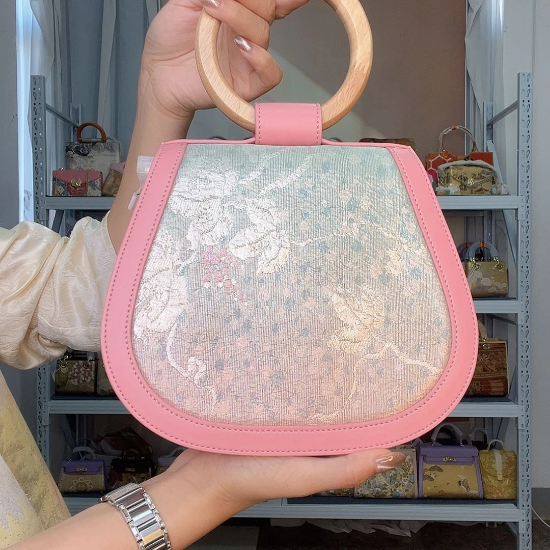 织物桑蚕丝非遗唐锦贝壳包