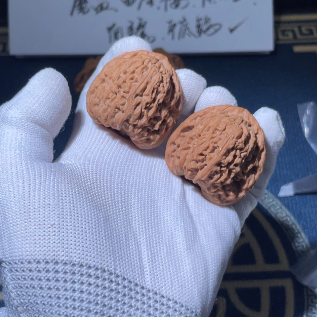 文玩核桃吊坠3号全品40蜡皮拉丝三角疆