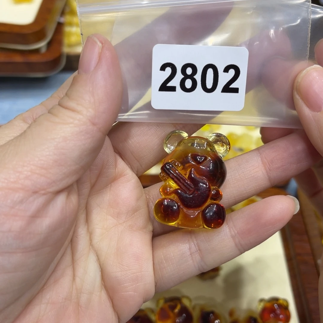 琥珀珠宝奇石未镶嵌
