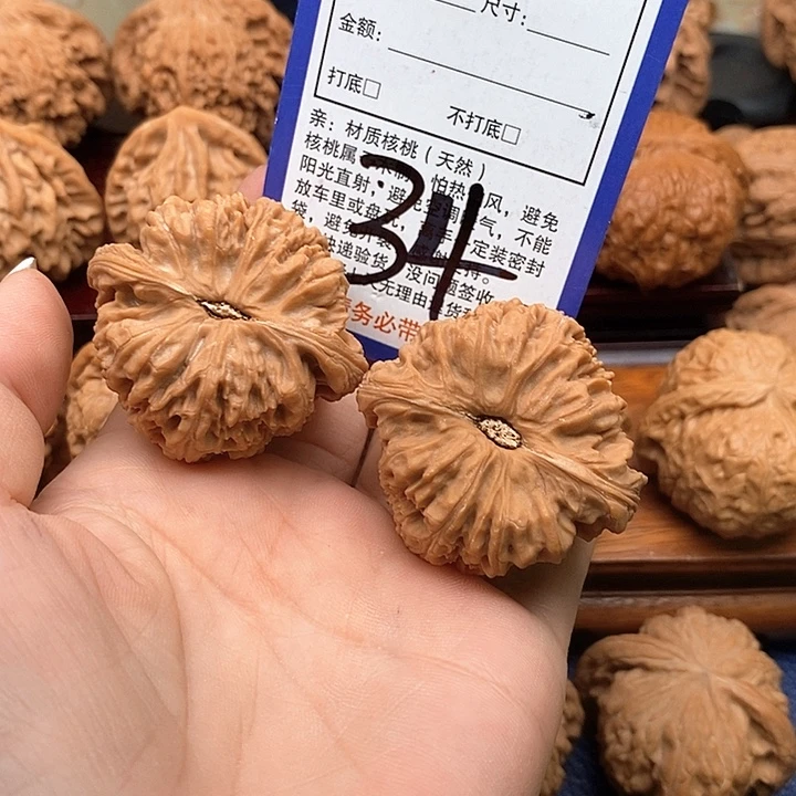 桃核吊坠南疆石狮子头42